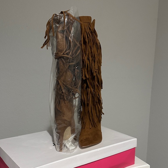 Brand New Fringe Tan High Heel Boots Size 11 - Picture 4 of 4